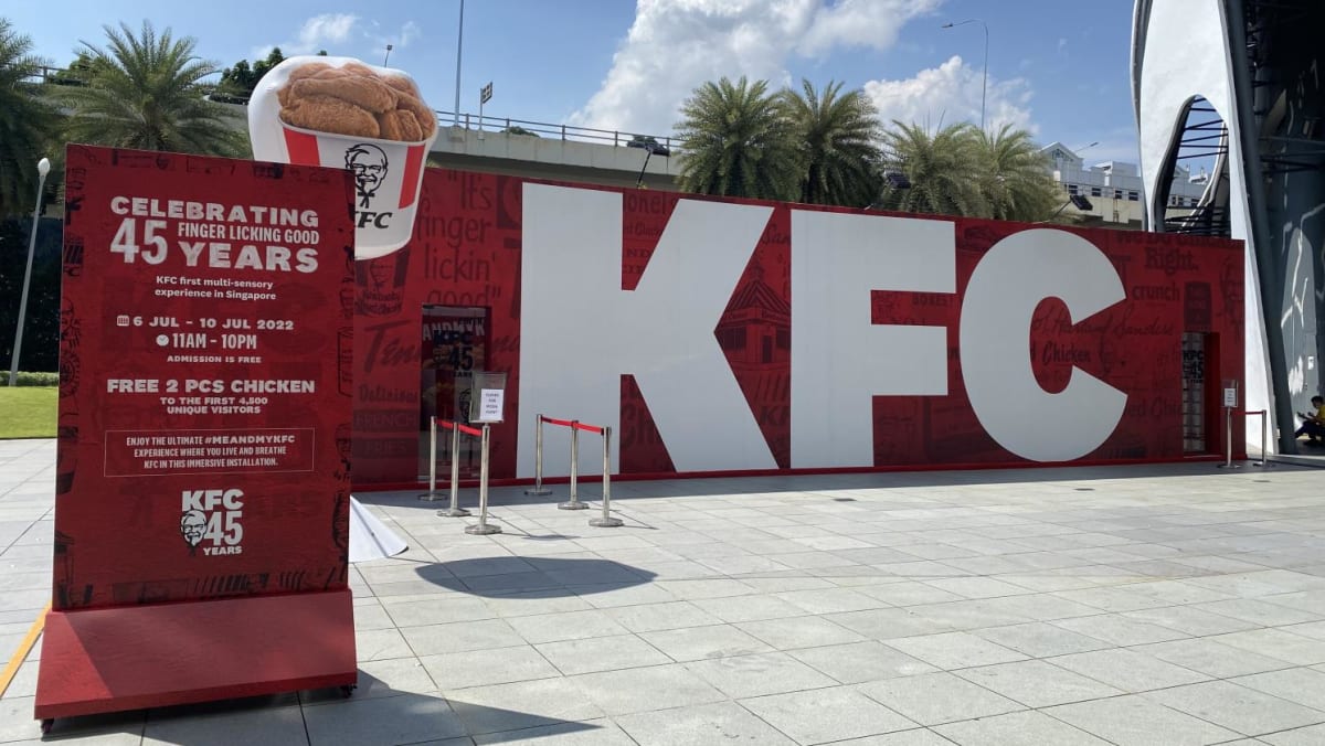 kfc-marks-45-years-in-singapore-with-immersive-installation-and-fried-chicken-party