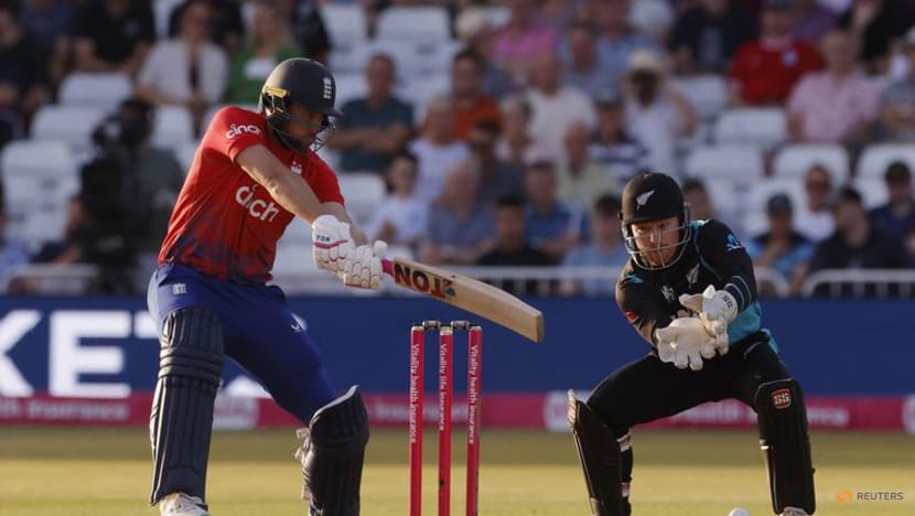 New Zealand beat England to tie T20I series 2-2  