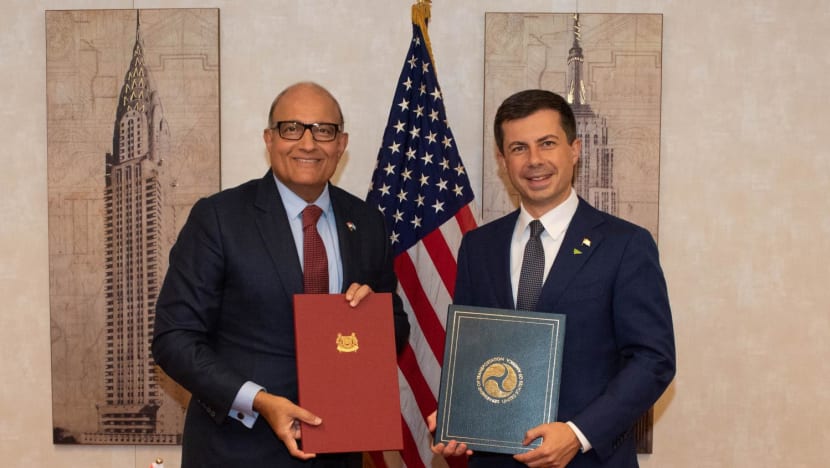 Singapore, US to explore viability of ‘green lanes’ to advance sustainable aviation Singapore, US to explore viability of ‘green lanes’ to advance sustainable aviation