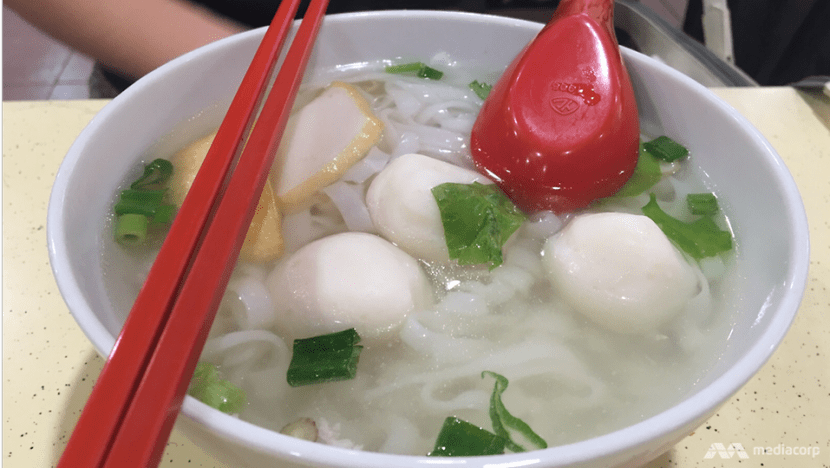 Former fishball noodle seller gets jail for splashing hot water at prawn noodle hawker, disfiguring her chest