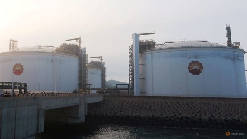 China's LNG imports set for first big decline as demand wanes China's LNG imports set for first big decline as demand wanes