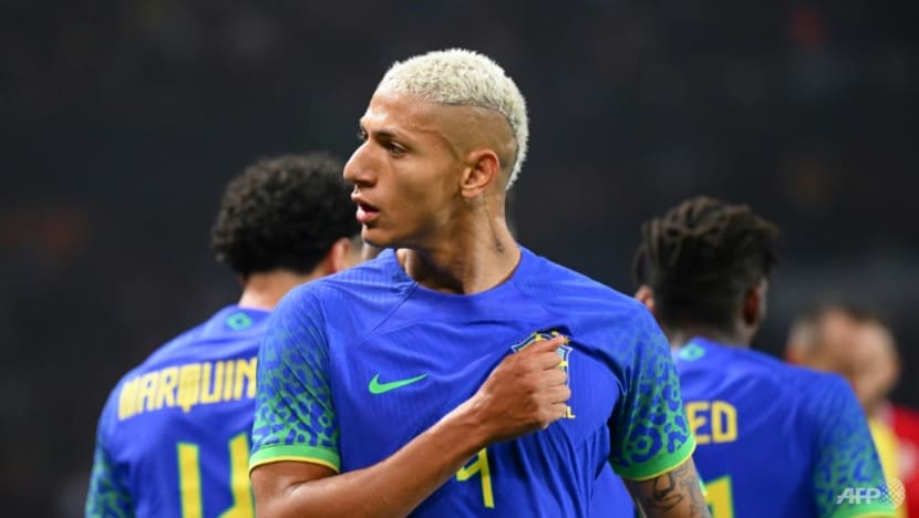 Banana thrown at Richarlison as Brazil thrash Tunisia Banana thrown at Richarlison as Brazil thrash Tunisia