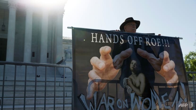 US Supreme Court extends hold on abortion pill restrictions
