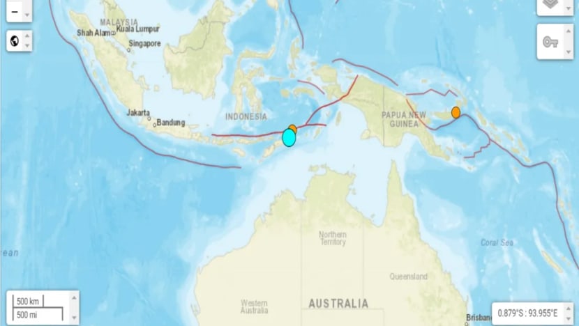 Gempa bumi kuat gegar timur Indonesia