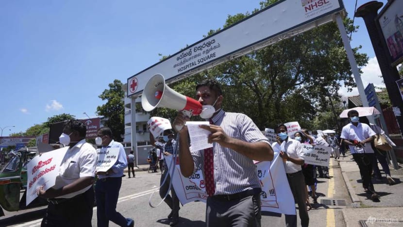 US$100,000 to go towards Singapore Red Cross’ humanitarian efforts in Sri Lanka: MFA US$100,000 to go towards Singapore Red Cross’ humanitarian efforts in Sri Lanka: MFA
