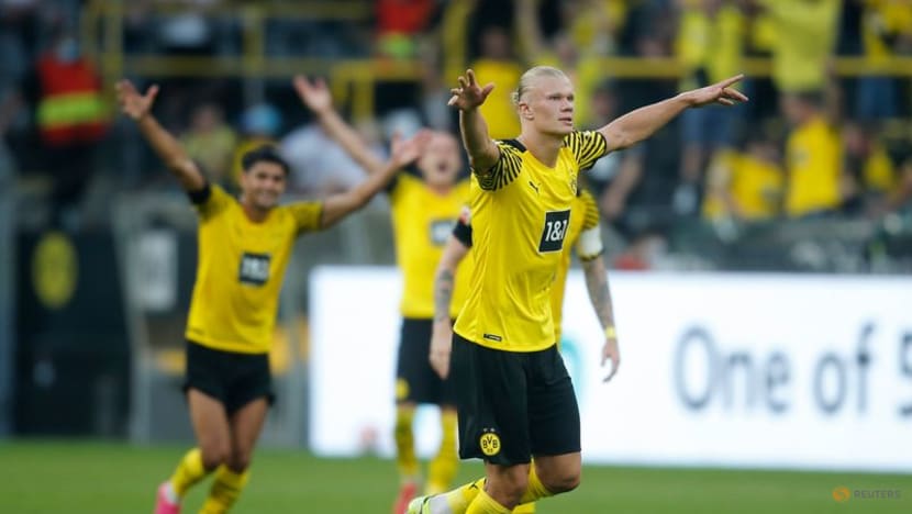 Soccer-Haaland sparkles in Dortmund season-opening demolition of Frankfurt Soccer-Haaland sparkles in Dortmund season-opening demolition of Frankfurt