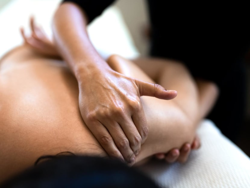 Which is the best massage for lower back pain? No.1 ThaiMassage