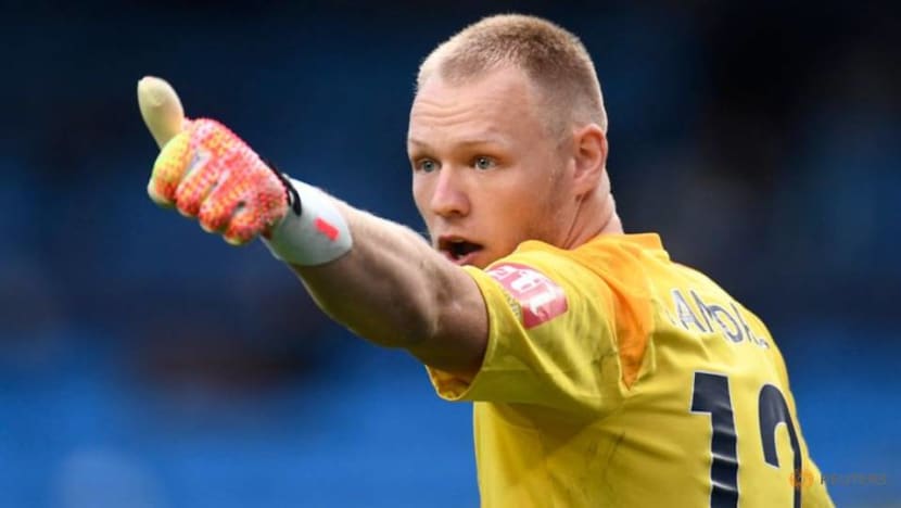 Football: Sheffield United sign goalkeeper Ramsdale following Henderson departure
