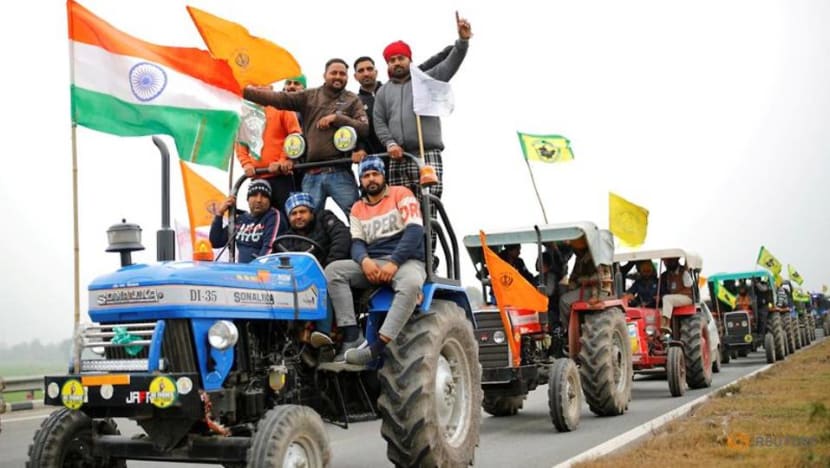 Indian farmers ride caravan of tractors into capital ahead of Republic Day Indian farmers ride caravan of tractors into capital ahead of Republic Day