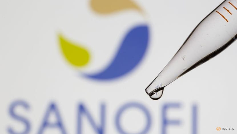 Sanofi ditches mRNA COVID-19 vaccine after rivals' success Sanofi ditches mRNA COVID-19 vaccine after rivals' success