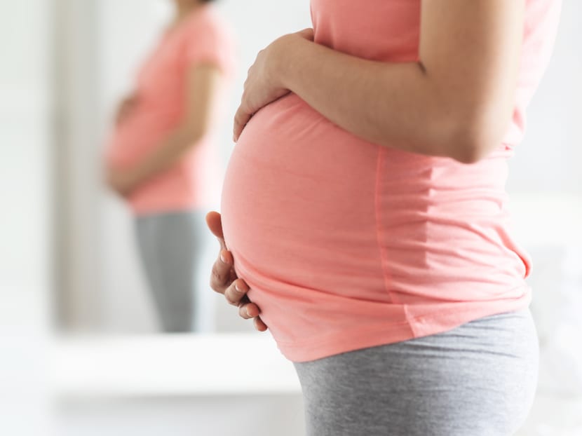 Associate Professor Tan Lay Kok from KK Women’s and Children’s Hospital said that pregnant women who develop symptoms from Covid-19 have twice the risk of delivering premature babies.