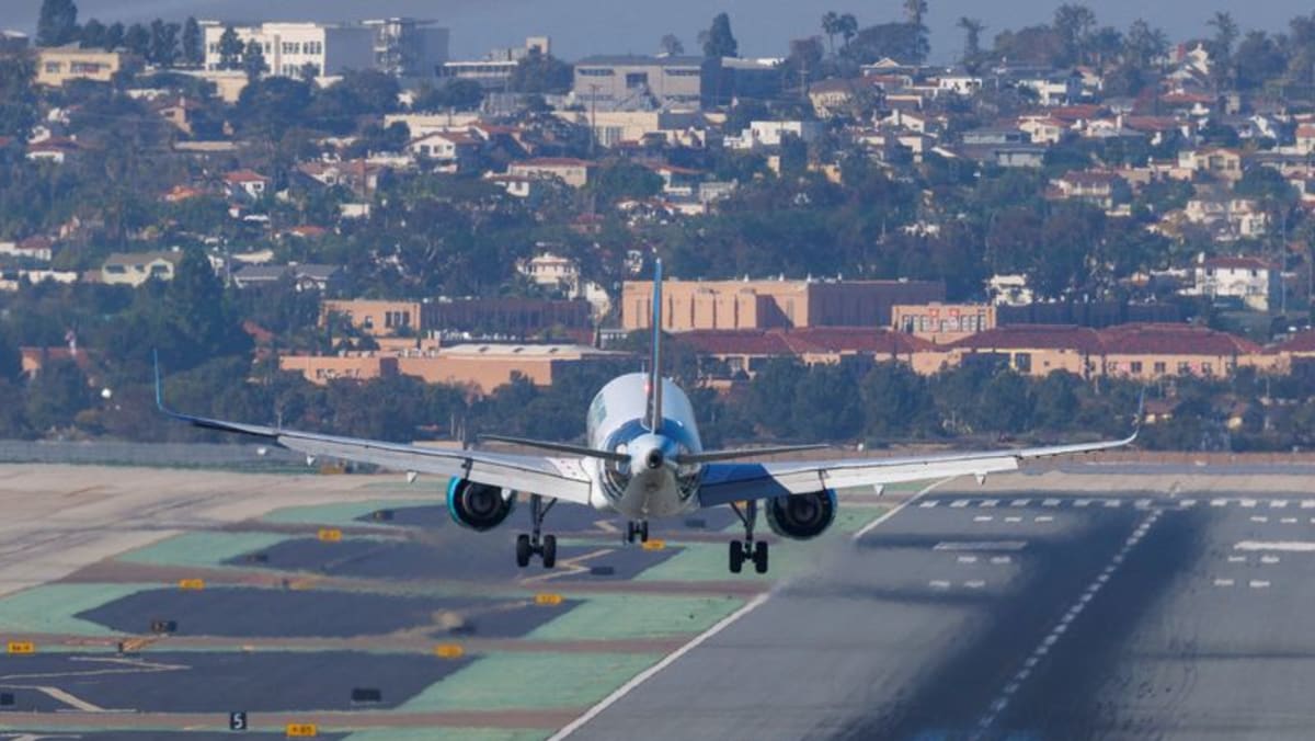 Photo of Les vols américains sont toujours confrontés à des risques liés au nouveau service 5G: FAA