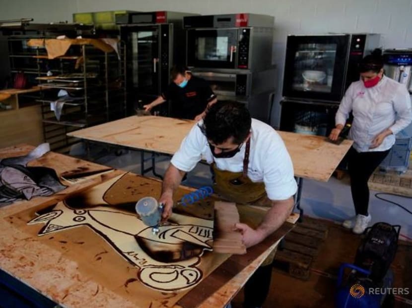 Basque chocolatiers recreate 'Guernica' in show of skill and cultural pride Basque chocolatiers recreate 'Guernica' in show of skill and cultural pride