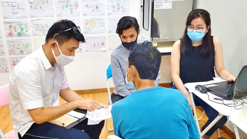 PAP advises MPs to suspend physical meet-the-people sessions amid rise in unlinked COVID-19 community cases PAP advises MPs to suspend physical meet-the-people sessions amid rise in unlinked COVID-19 community cases