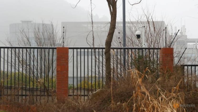US agencies examine reports of early COVID-19 infections in Wuhan lab US agencies examine reports of early COVID-19 infections in Wuhan lab