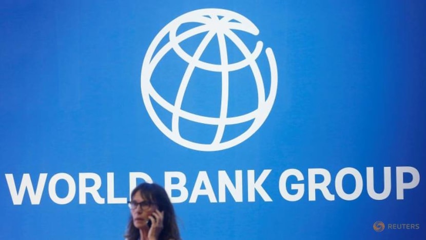 Global economic recovery may take 5 years, World Bank chief economist says Global economic recovery may take 5 years, World Bank chief economist says