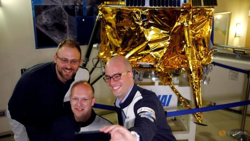Israel plans 2024 moonshot after first unmanned lander crashed Israel plans 2024 moonshot after first unmanned lander crashed