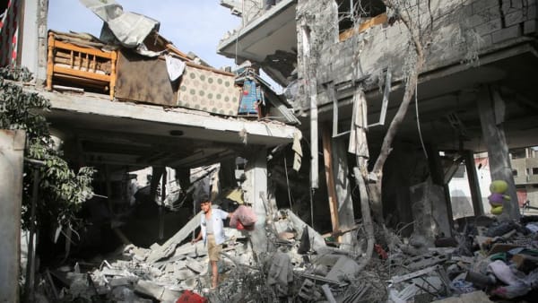 Israel intensifies air strikes on Gaza's Rafah before ground operation