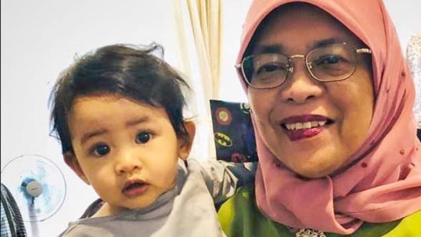 'Jauh di mata, dekat di hati': Presiden Halimah kongsi kesyahduan Hari Raya kali ini 'Jauh di mata, dekat di hati': Presiden Halimah kongsi kesyahduan Hari Raya kali ini