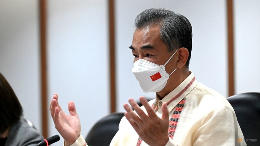 China foreign minister seeks 'new golden era' of ties with Philippines China foreign minister seeks 'new golden era' of ties with Philippines