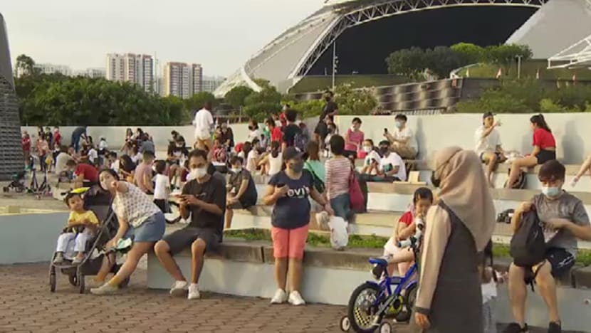 Orang ramai cari lokasi alternatif untuk saksikan bunga api NDP secara langsung; banyak kawasan di Marina Bay ditutup Orang ramai cari lokasi alternatif untuk saksikan bunga api NDP secara langsung; banyak kawasan di Marina Bay ditutup