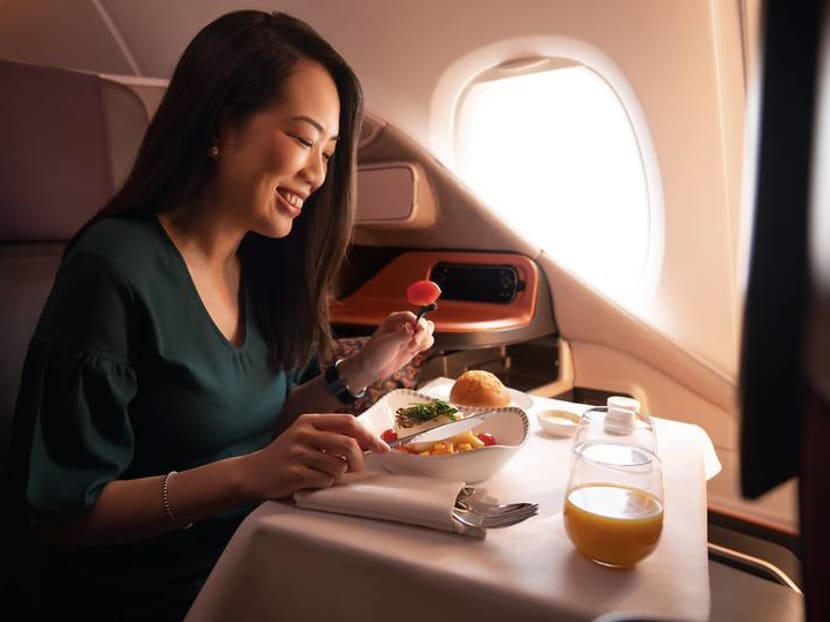 SIA scraps 'flight to nowhere' plan, launches limited plane dining service, tours and home food delivery SIA scraps 'flight to nowhere' plan, launches limited plane dining service, tours and home food delivery