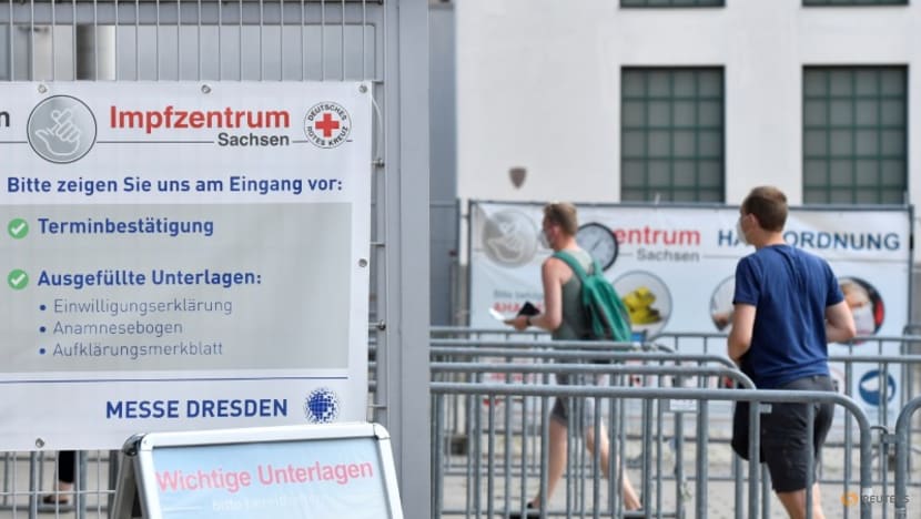 Suspected saline switch sparks COVID-19 vaccine stir in Germany Suspected saline switch sparks COVID-19 vaccine stir in Germany
