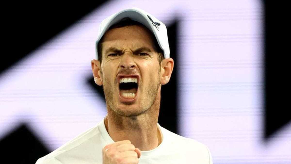 Pelari maraton Andy Murray menang saat cuaca buruk mengganggu Australia Terbuka