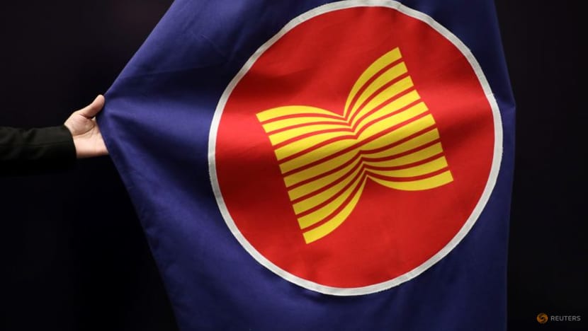 Southeast Asian finance leaders in talks on containing global risks Southeast Asian finance leaders in talks on containing global risks