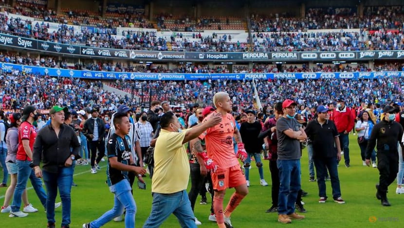 Brawl during soccer match in Mexico leaves 22 injured Brawl during soccer match in Mexico leaves 22 injured