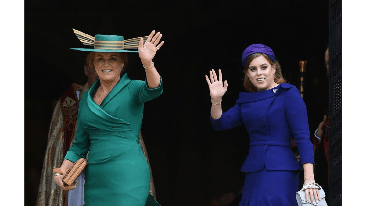 Queen Elizabeth Invited Sarah Ferguson To Harry And Meghans Wedding 8days 