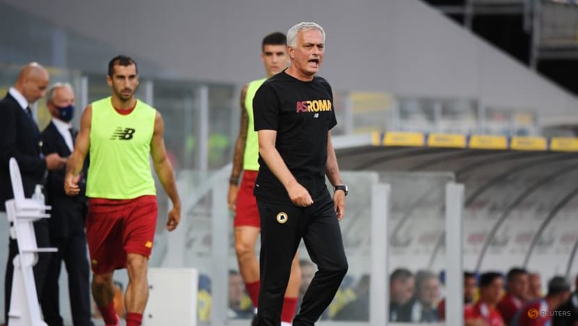 Soccer-Expectations high as Mourinho's Roma tenure looks set for fireworks Soccer-Expectations high as Mourinho's Roma tenure looks set for fireworks