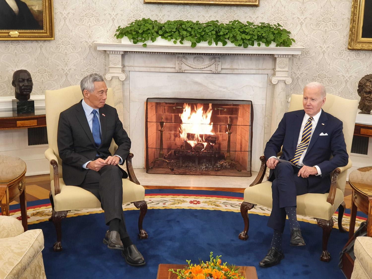 Prime Minister Lee Hsien Loong (left) meets US President Joe Biden (right) in the Oval Office at the White House in Washington, US on March 29, 2022. Prime Minister Lee Hsien Loong (left) meets US President Joe Biden (right) in the Oval Office at the White House in Washington, US on March 29, 2022.