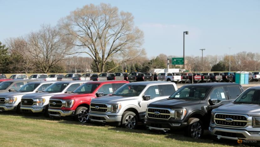 Supply chain snarls could cost automakers US$
210 billion this year, forecast finds Supply chain snarls could cost automakers US$
210 billion this year, forecast finds