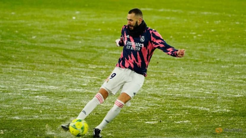 Benzema adds to Real's growing injury woes Benzema adds to Real's growing injury woes