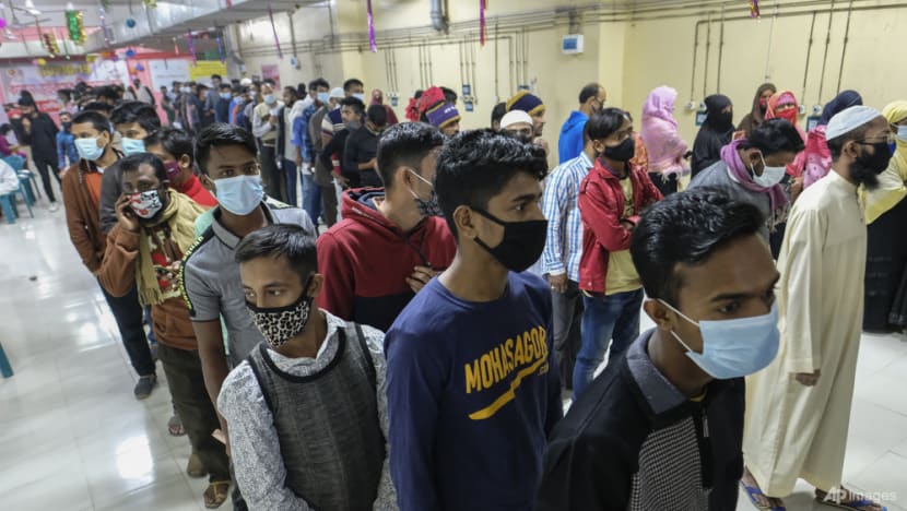 Schools close, fairs on amid Omicron surge in Bangladesh  