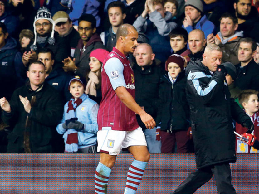 Agbonlahor leaving the pitch after being shown a red card on Saturday. Villa 
will probably 
appeal against 
the decision. 
Photo: Reuters