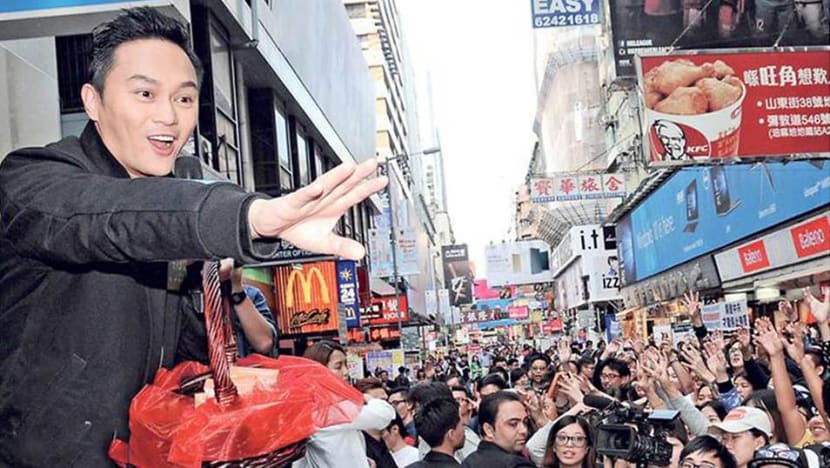 Julian Cheung nearly causes stampede in Mongkok