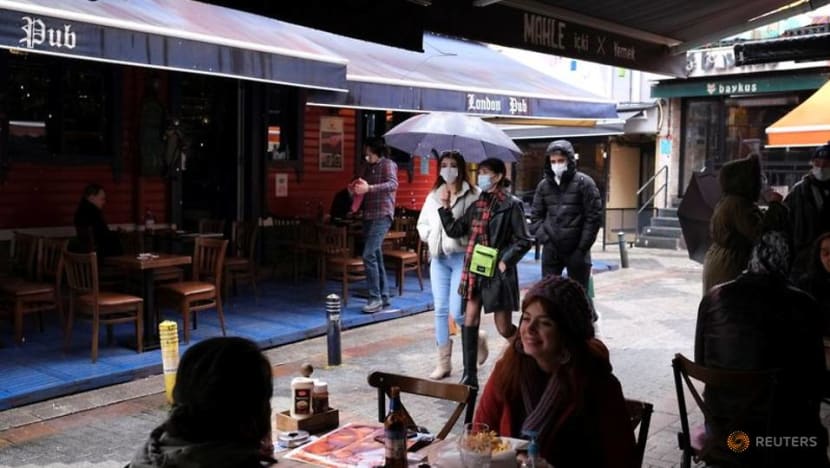 New COVID-19 cases in Turkey hit highest level this year after measures eased New COVID-19 cases in Turkey hit highest level this year after measures eased