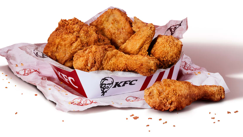 Netizens React To KFC’s 1-For-1 Fried Chicken Exchange Policy, Complain About Food Quality & Loopholes