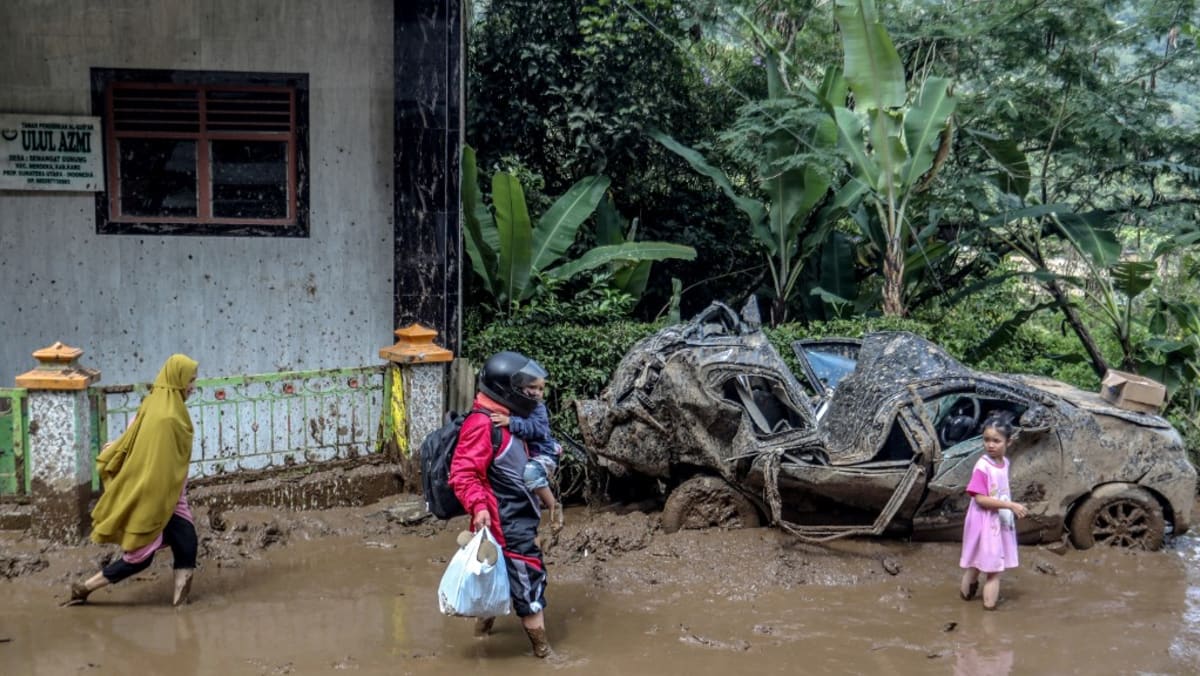 Indonesia’s North Sumatra landslide death toll rises to 27 Indonesia’s North Sumatra landslide death toll rises to 27