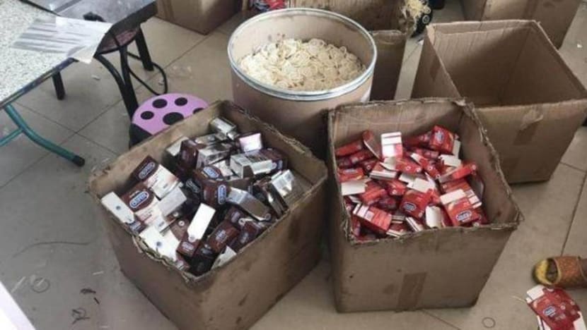 China police bust gang selling fake condoms, arrest 17 China police bust gang selling fake condoms, arrest 17