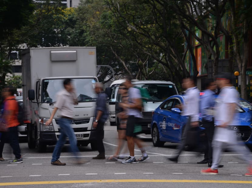 The National Wages Council recommended that employers give low-wage workers earning up to S$1,400 a built-in wage increase of S$50 to S$70 this year. Last year, it was for the increments to be given to workers earning up to S$1,300. The National Wages Council recommended that employers give low-wage workers earning up to S$1,400 a built-in wage increase of S$50 to S$70 this year. Last year, it was for the increments to be given to workers earning up to S$1,300.