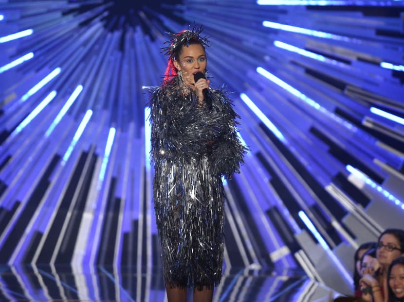 Miley cyrus discount silver jacket