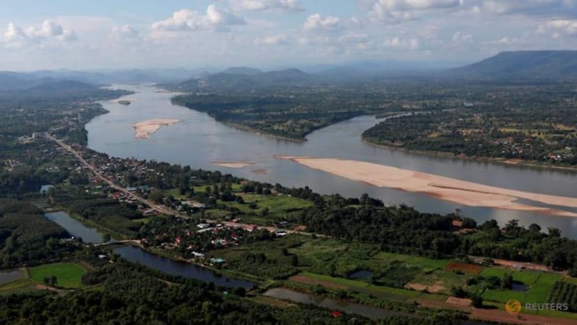 Mekong nations pressed to share data as water level falls to new low Mekong nations pressed to share data as water level falls to new low