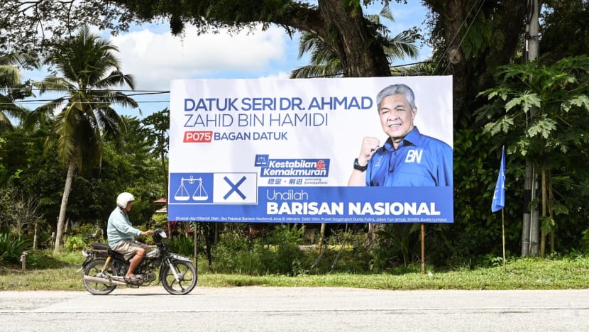 Malaysia's ruling Barisan Nasional coalition says it accepts election results