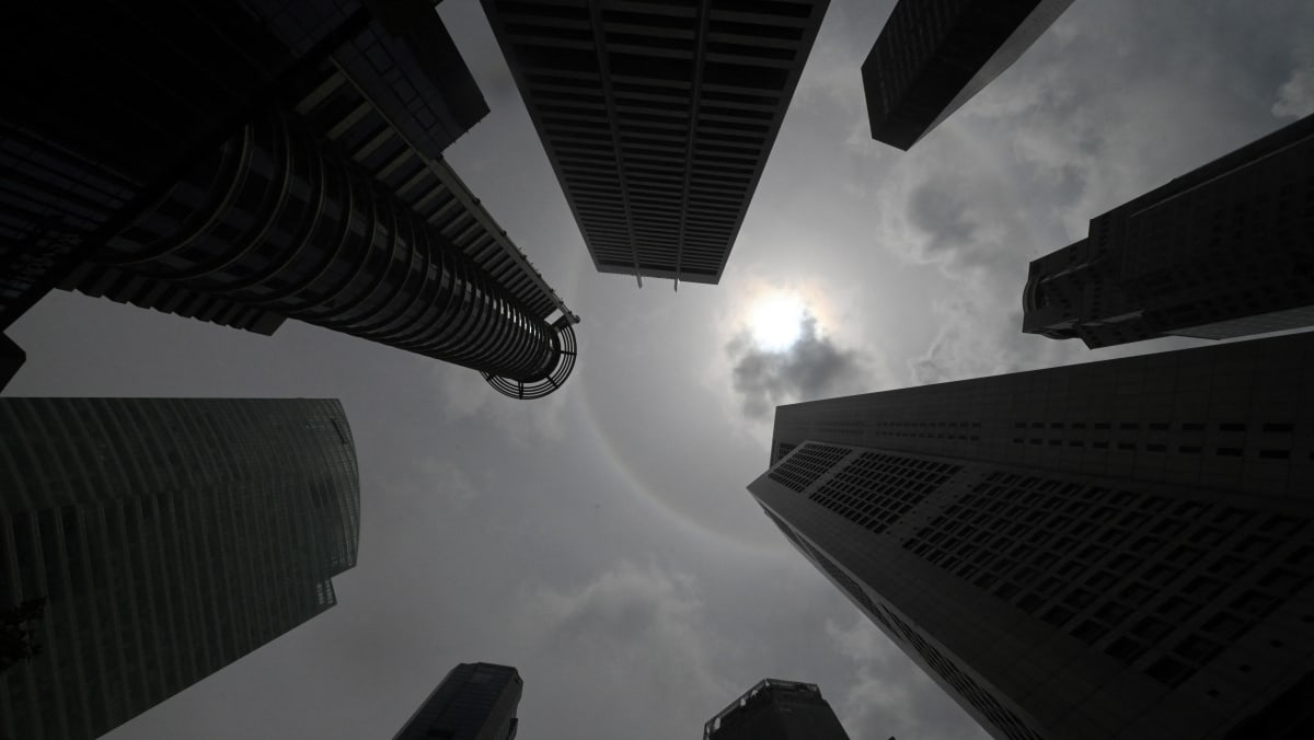 Explainer What will likely cause a recession by 2024 that PM Lee