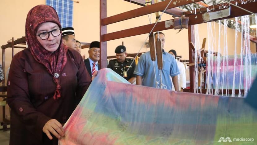 Fit for royalty: Malaysian Queen passionate about reviving Pahang handwoven fabric Fit for royalty: Malaysian Queen passionate about reviving Pahang handwoven fabric