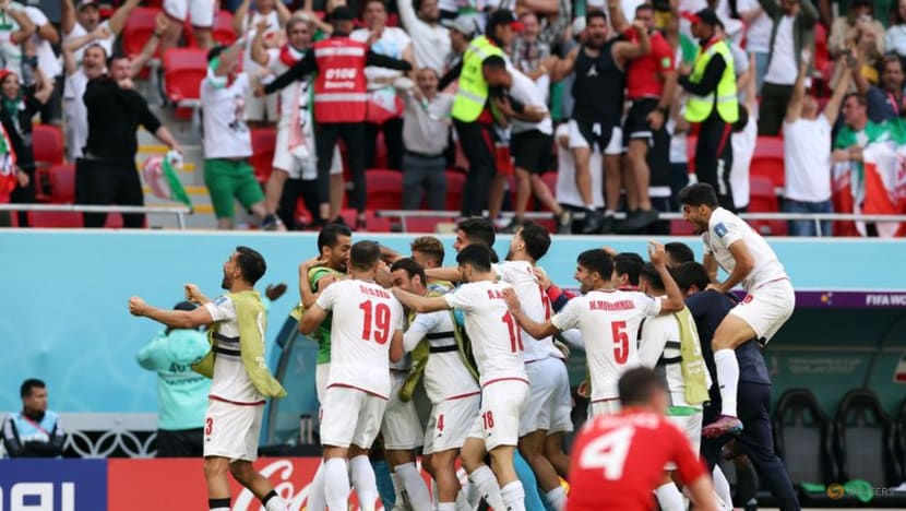Last-gasp double keeps Iran in World Cup after Wales thriller Last-gasp double keeps Iran in World Cup after Wales thriller