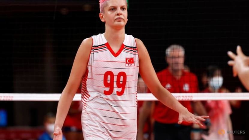 Olympics-Volleyball- Turkey’s flamboyant spiker wants to snatch medal Olympics-Volleyball- Turkey’s flamboyant spiker wants to snatch medal